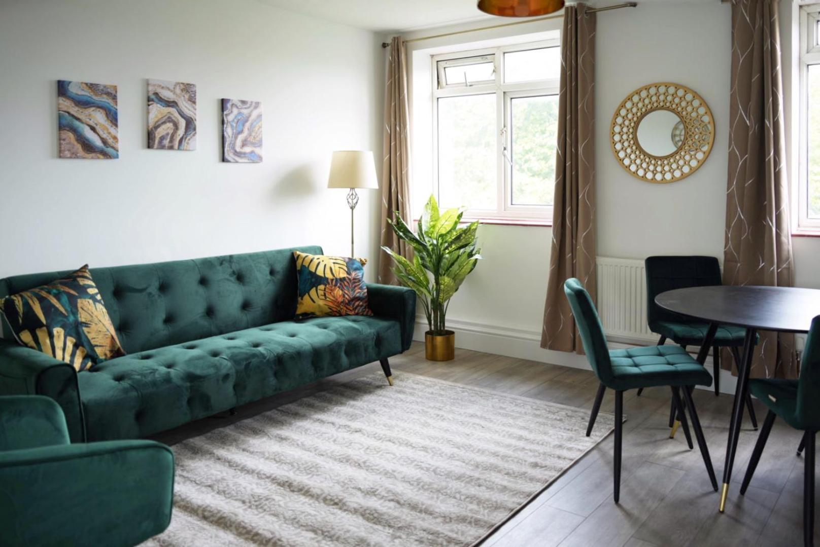 Apartment Sofia Place In Vauxhall - 3 Double Beds, 1 Sofa Bed, Spacious *
